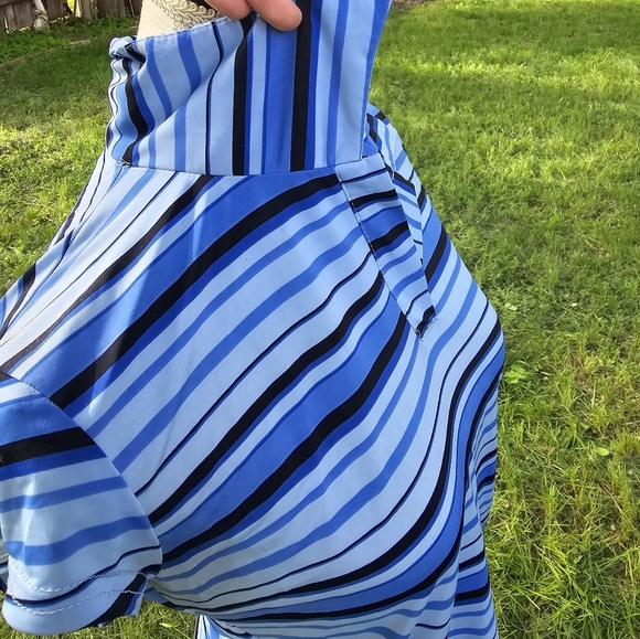 👕 Blue Striped Short Sleeve Top - Picture 8 of 9